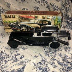 Avon Bugatti ‘27 Deep Woods After Shave Cologne 6.5oz w/box.